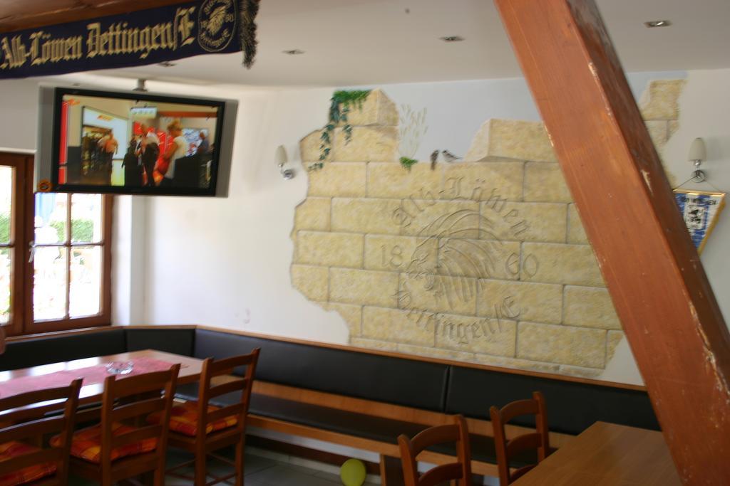 Gasthaus Traube Dettingen an der Erms Extérieur photo